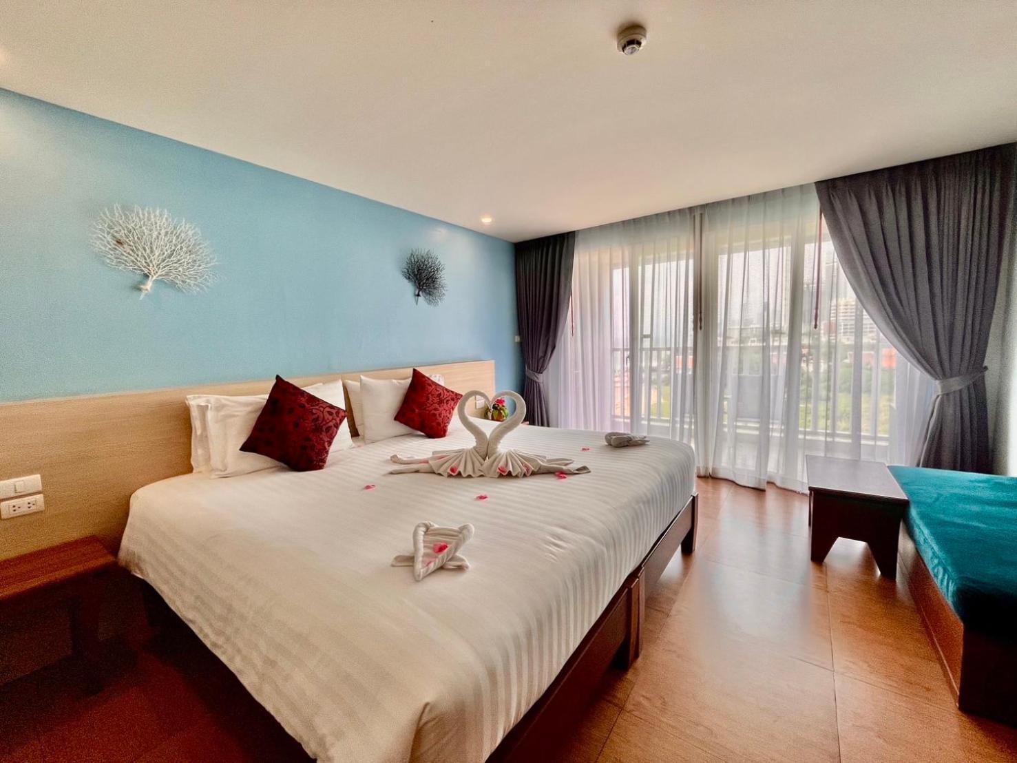 Saisawan Beach Luxury Hotel Наджомтьєн Екстер'єр фото