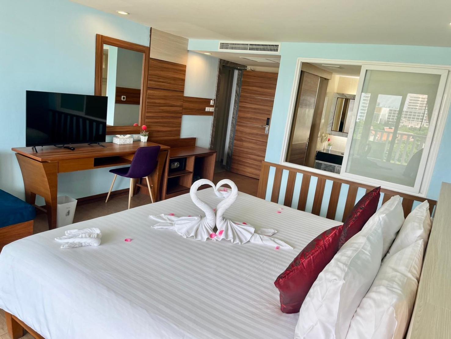 Saisawan Beach Luxury Hotel Наджомтьєн Екстер'єр фото